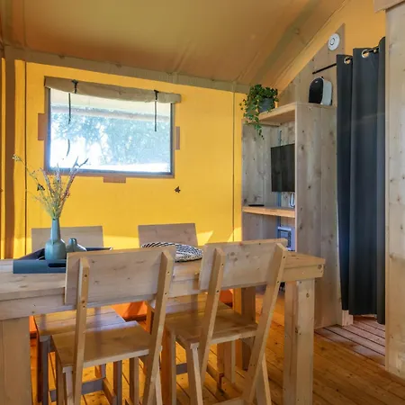 Safari Tent With Bathroom, On A In De Maasduinen * Arcen